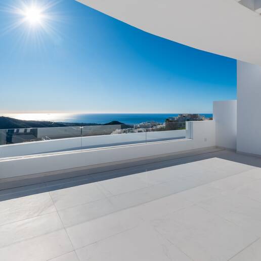 Luxurious Brand New Penthouse in Palo Alto with Stunning Sea Views
