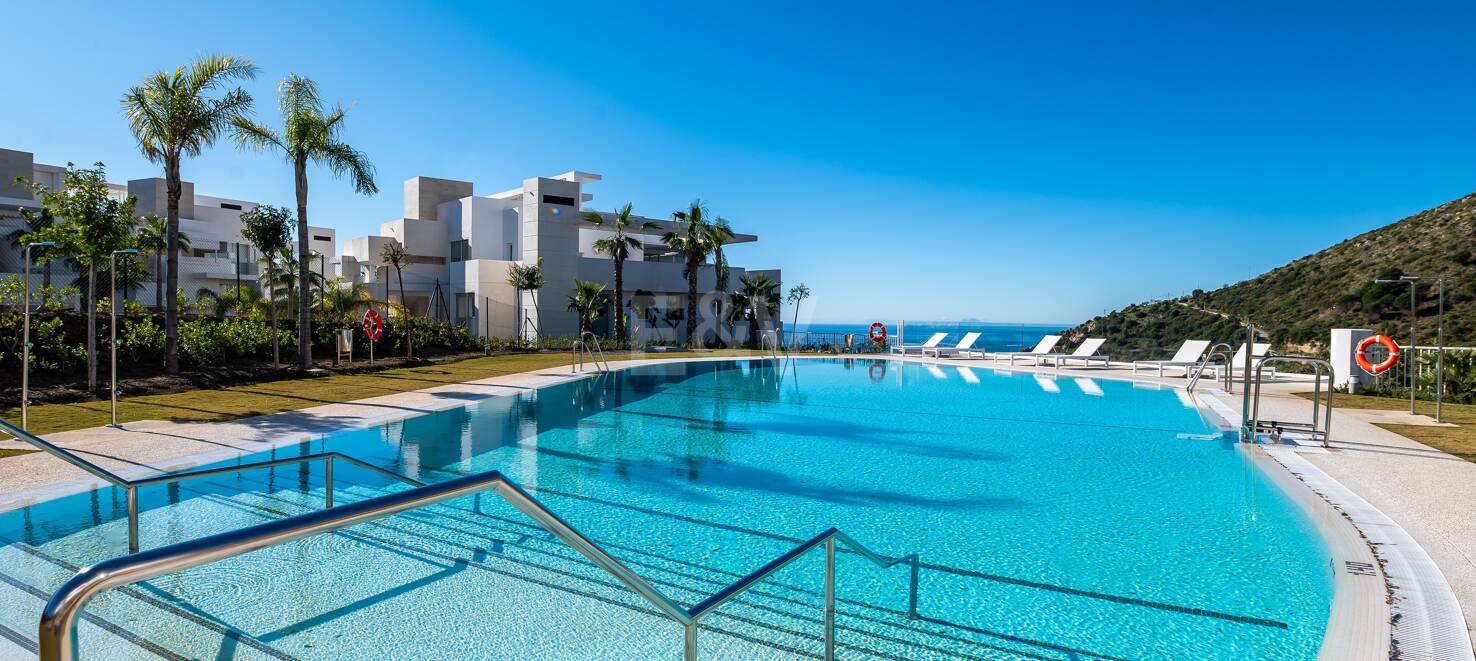 Luxurious Brand New Penthouse in Palo Alto with Stunning Sea Views