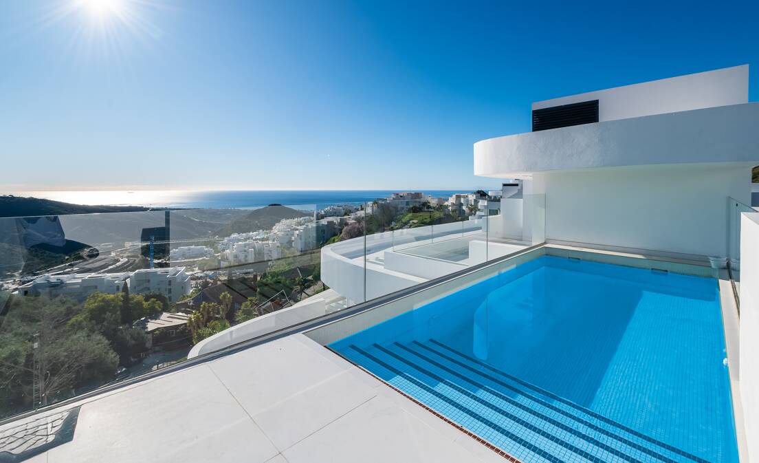 Luxurious Brand New Penthouse in Palo Alto with Stunning Sea Views