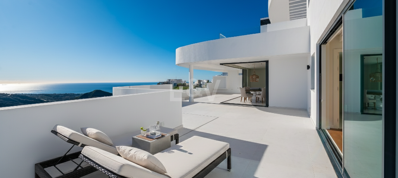 Luksusowy nowy penthouse marki w Palo Alto z oszałamiającymi widokiem na morze