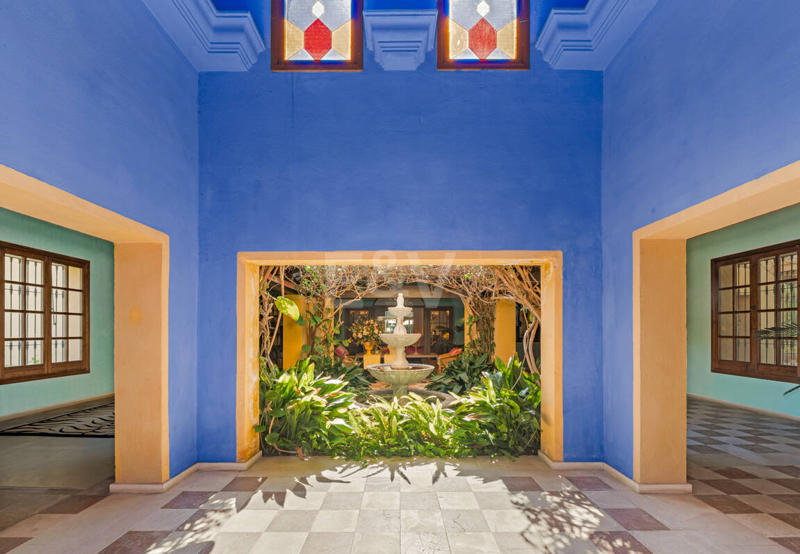 Villa élégante et traditionnelle près du golf, à distance de marche de la plage