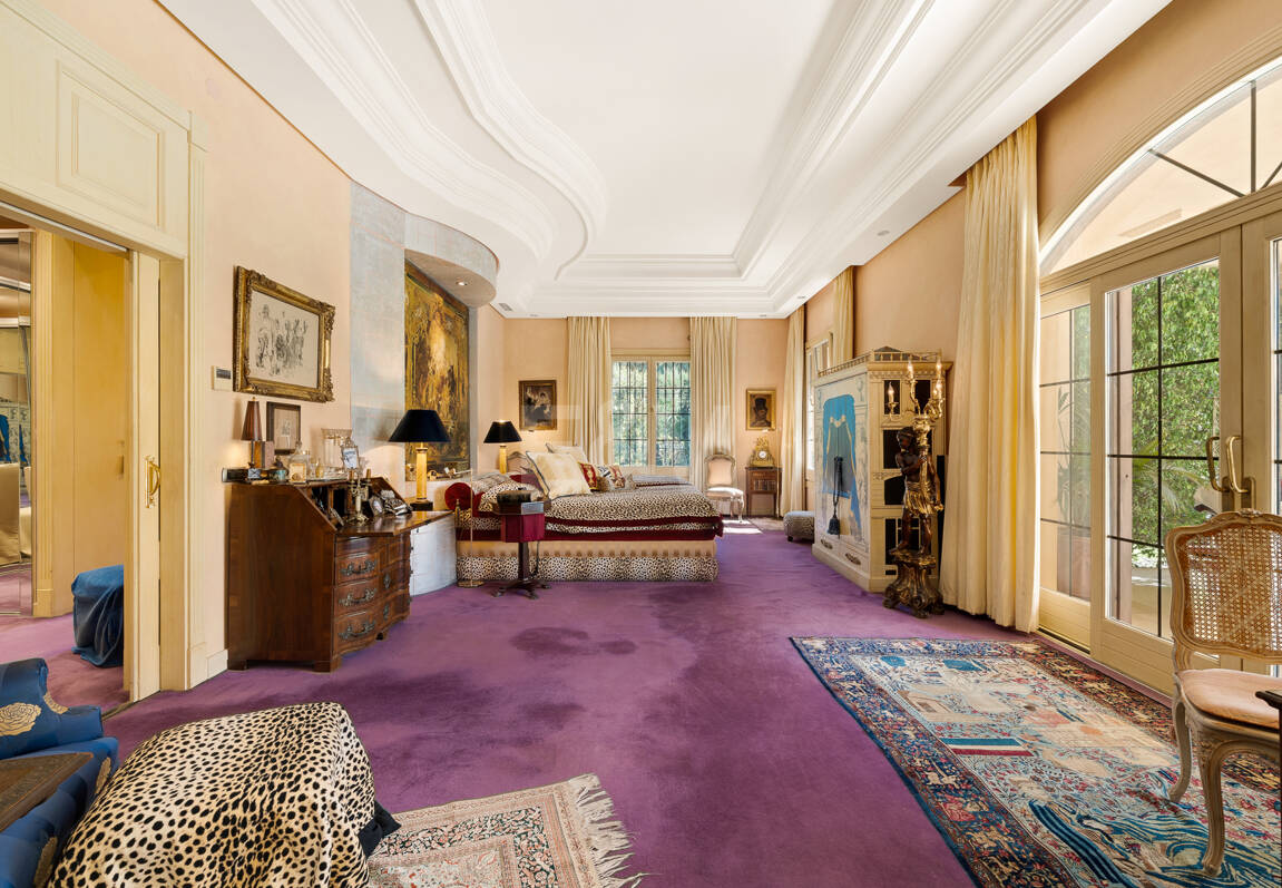 Villa élégante et traditionnelle près du golf, à distance de marche de la plage