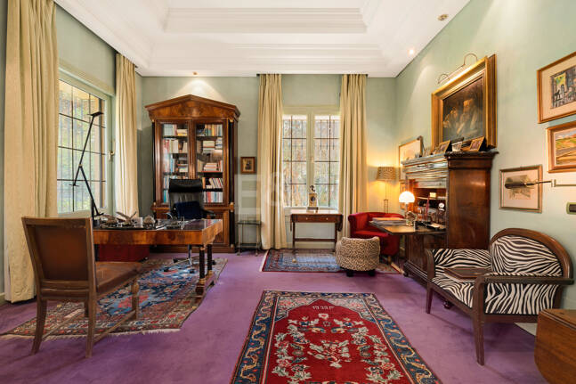 Villa élégante et traditionnelle près du golf, à distance de marche de la plage