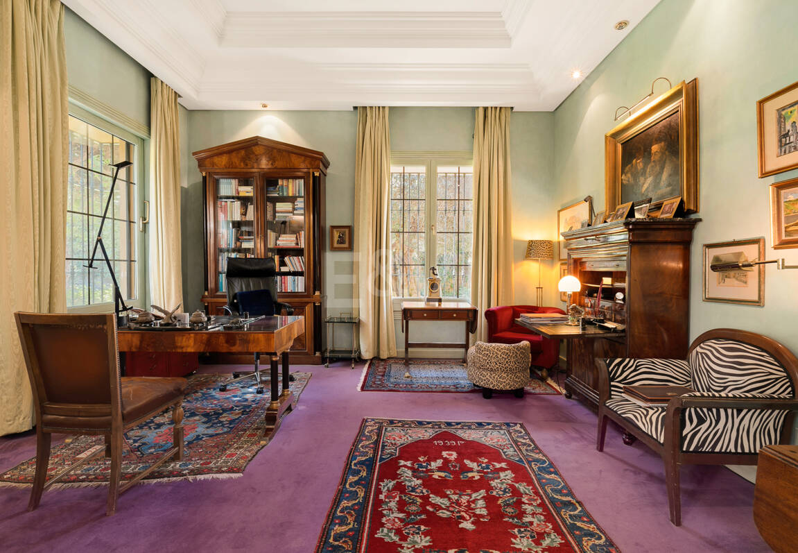 Villa élégante et traditionnelle près du golf, à distance de marche de la plage