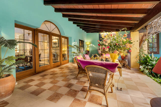 Villa élégante et traditionnelle près du golf, à distance de marche de la plage