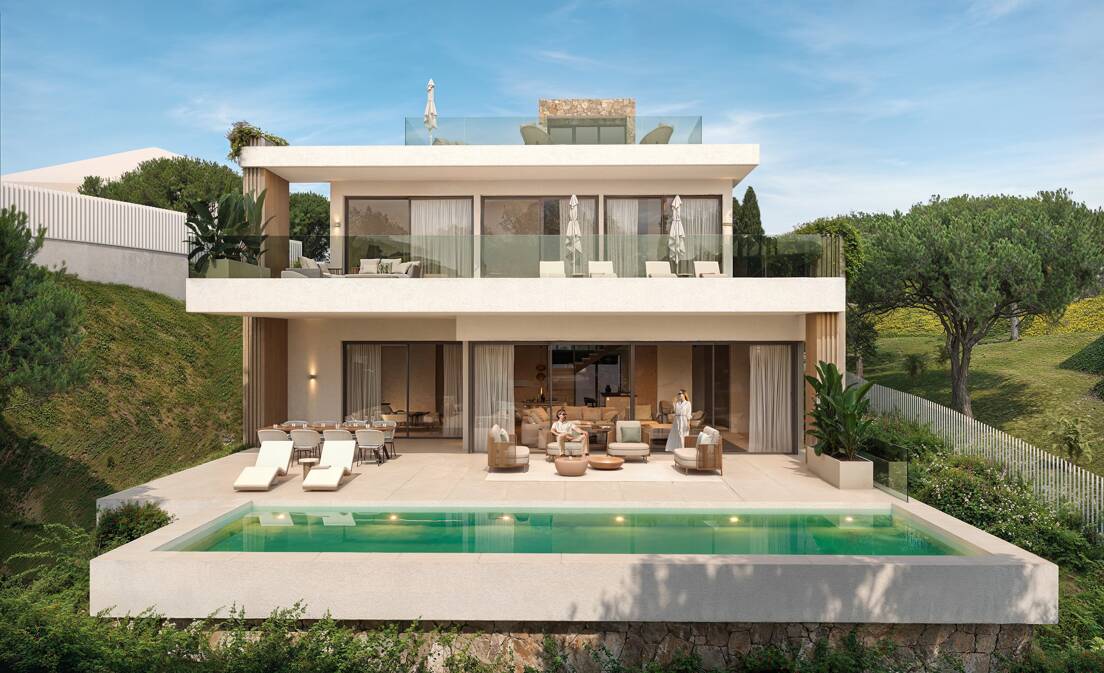 South Facing Plot with Project in El Rosario