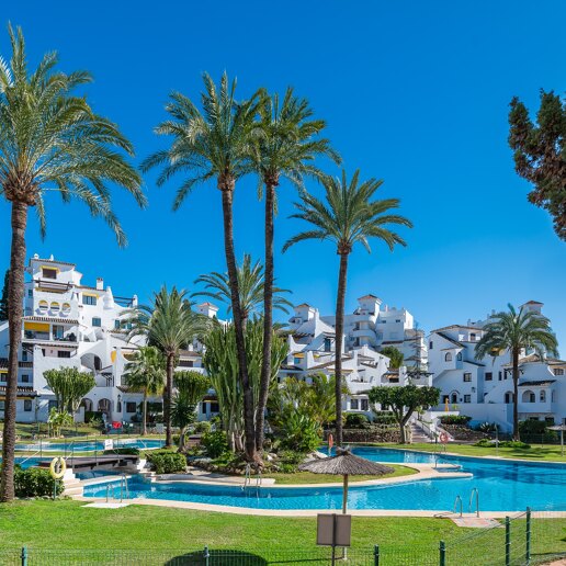 Zmodernizowany apartament w Aldea Blanca, Nueva Andalucía