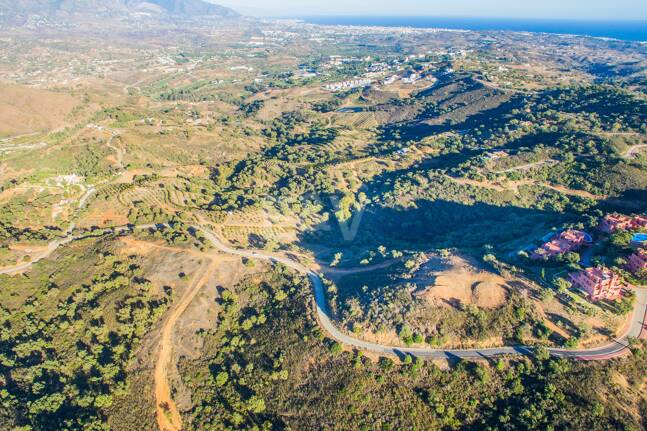 Exklusiv tomt i La Mairena med hisnande utsikt och projektalternativ