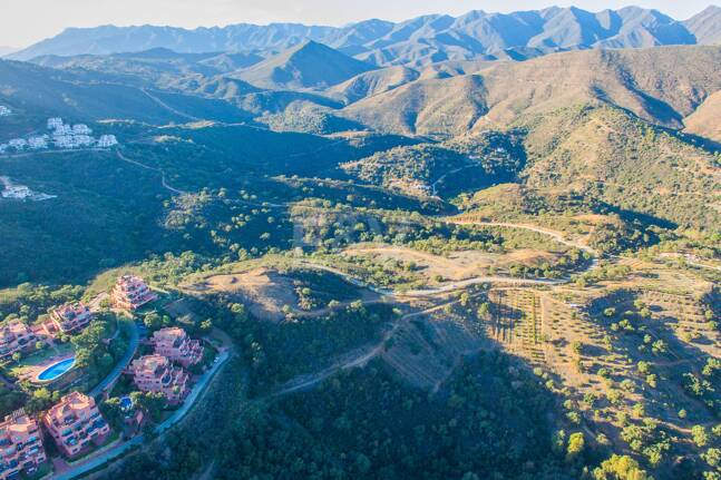 Exklusiv tomt i La Mairena med hisnande utsikt och projektalternativ