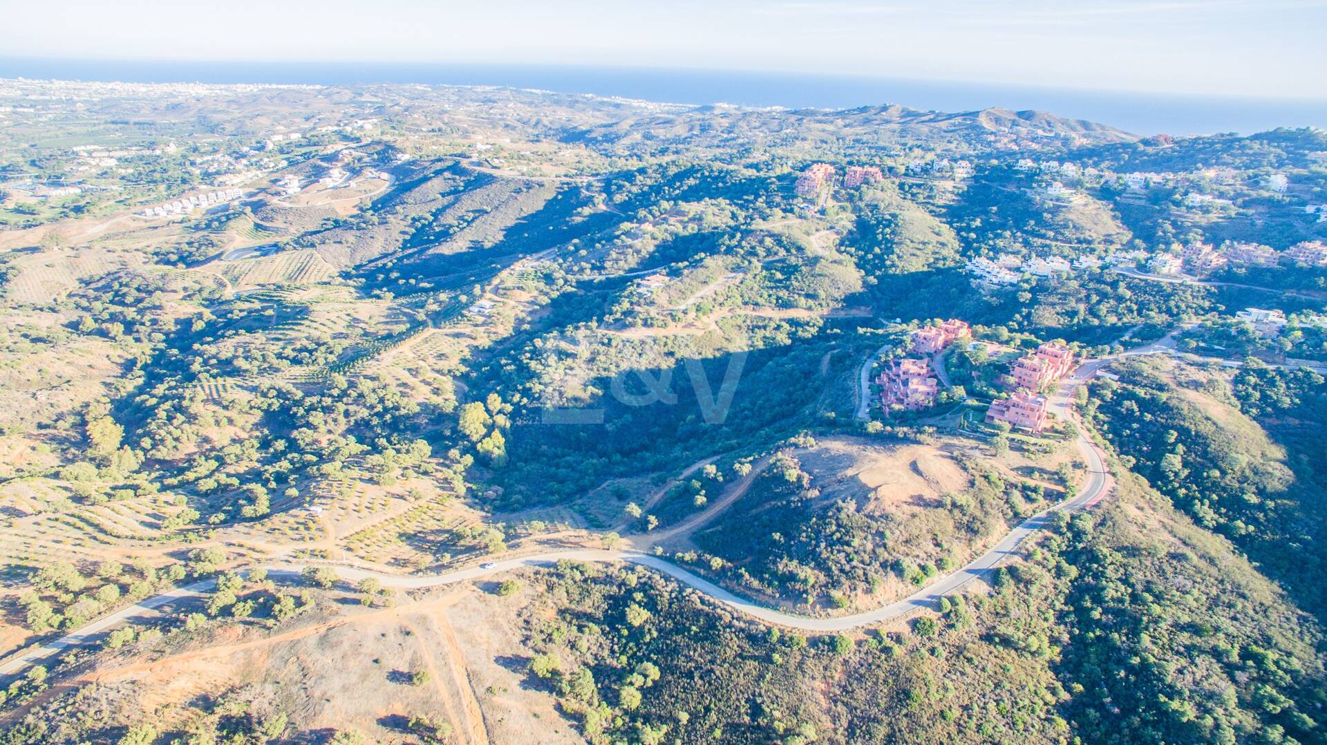 Exklusiv tomt i La Mairena med hisnande utsikt och projektalternativ