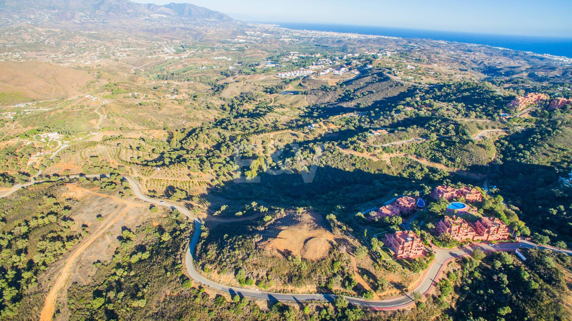 Exklusiv tomt i La Mairena med hisnande utsikt och projektalternativ