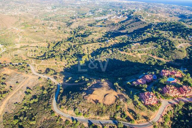 Exklusiv tomt i La Mairena med hisnande utsikt och projektalternativ