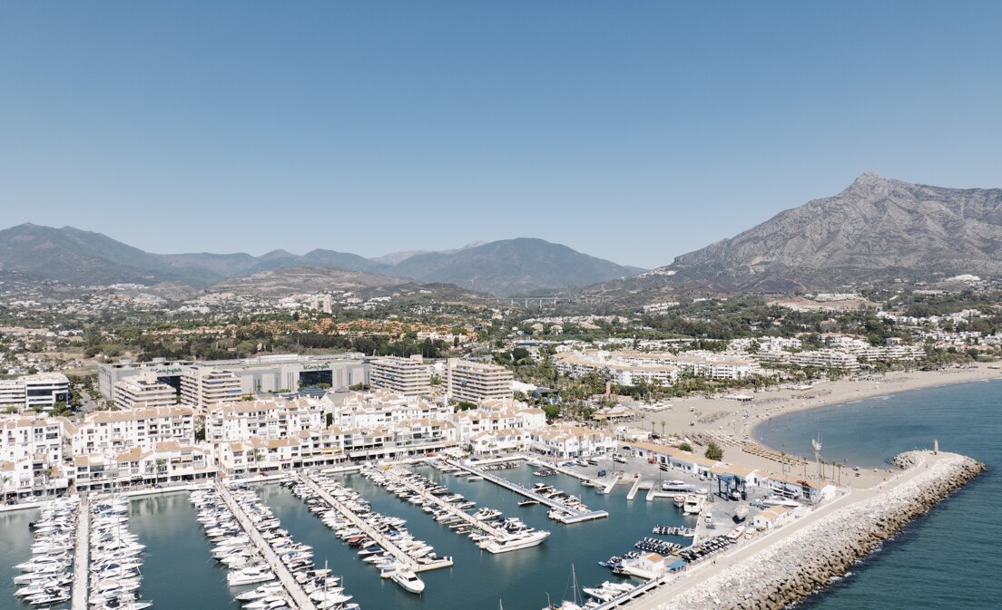 Su Apartamento en Puerto Banús entre la Ciudad y el Mar