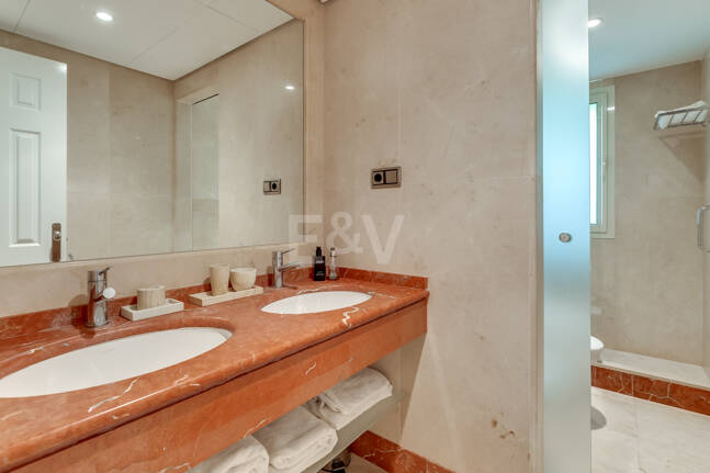 Exclusive Garden Apartment with Sea Views in Condado de Sierra Blanca