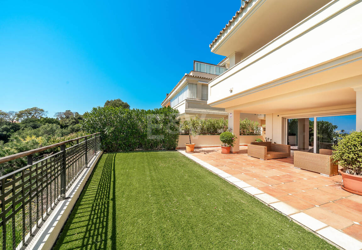 Exclusive Garden Apartment with Sea Views in Condado de Sierra Blanca