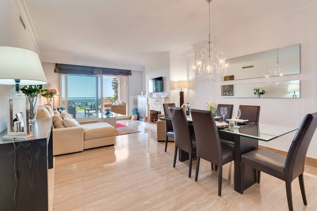 Exclusive Garden Apartment with Sea Views in Condado de Sierra Blanca
