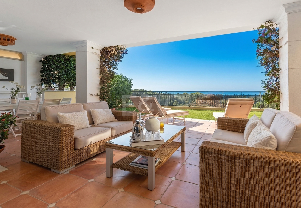 Exclusive Garden Apartment with Sea Views in Condado de Sierra Blanca