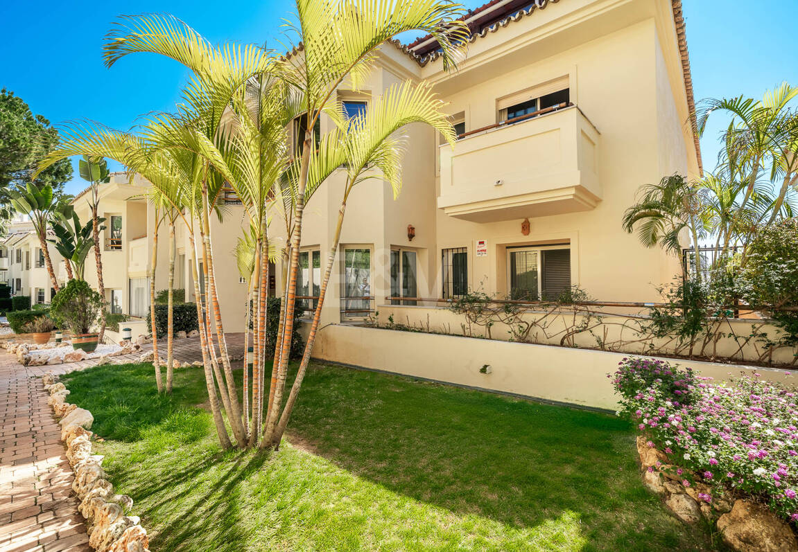 Exclusive Garden Apartment with Sea Views in Condado de Sierra Blanca