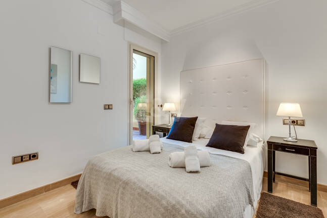 Exclusive Garden Apartment with Sea Views in Condado de Sierra Blanca