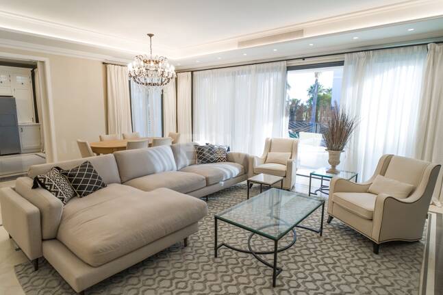 Lyxvilla med havsutsikt i exklusiva Los Flamingos Golf