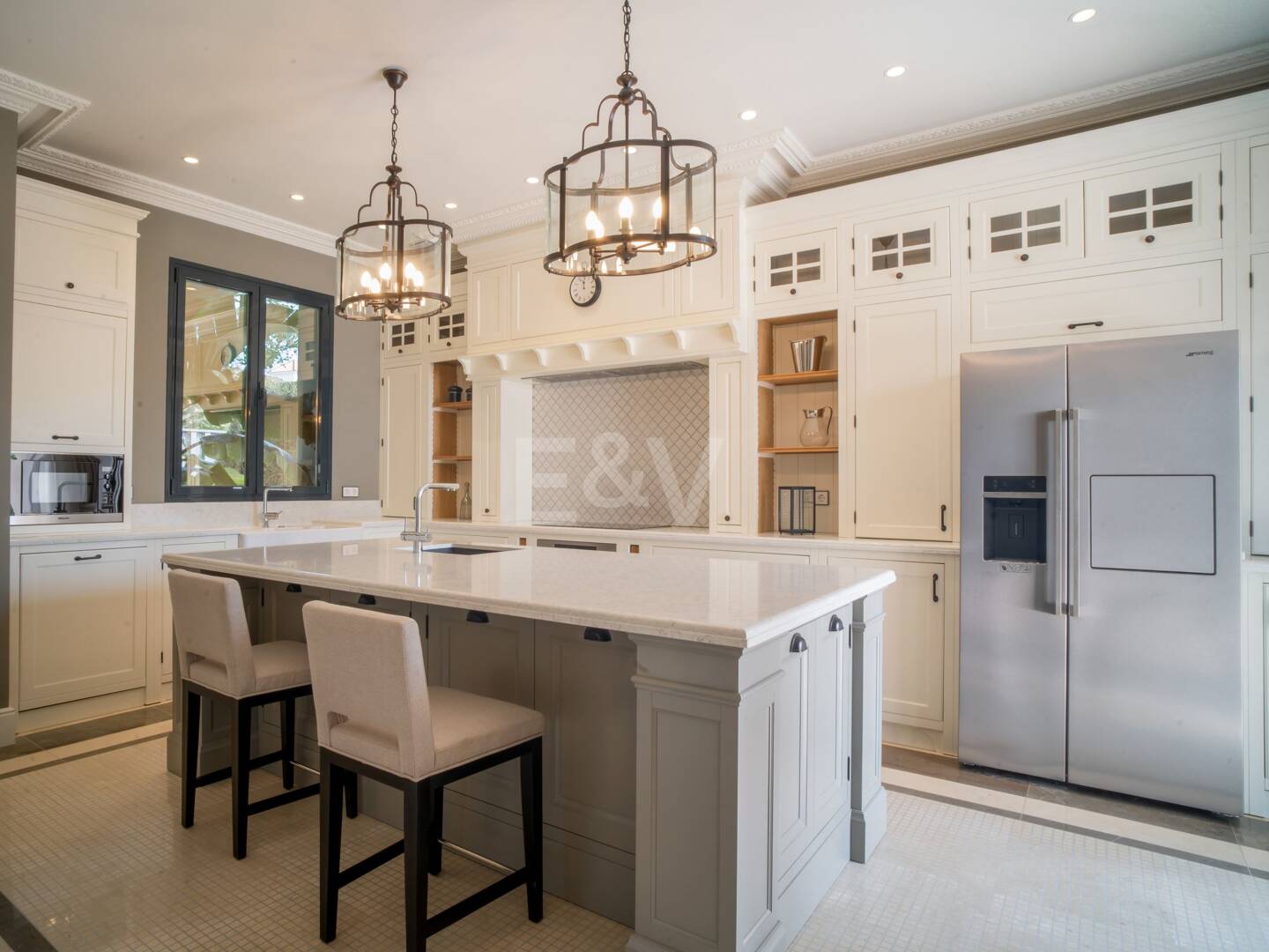 Lyxvilla med havsutsikt i exklusiva Los Flamingos Golf