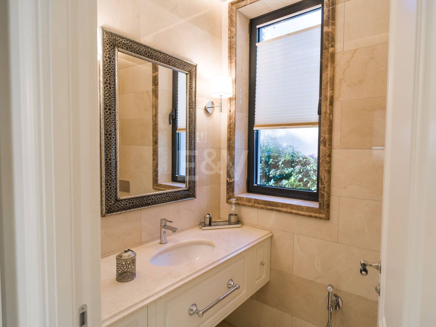 Lyxvilla med havsutsikt i exklusiva Los Flamingos Golf