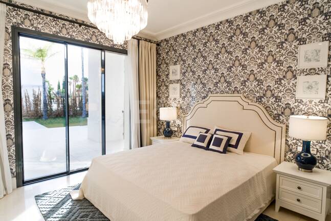 Lyxvilla med havsutsikt i exklusiva Los Flamingos Golf