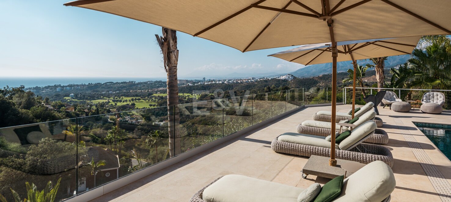 Villa with Breath-taking Views in El Rosario