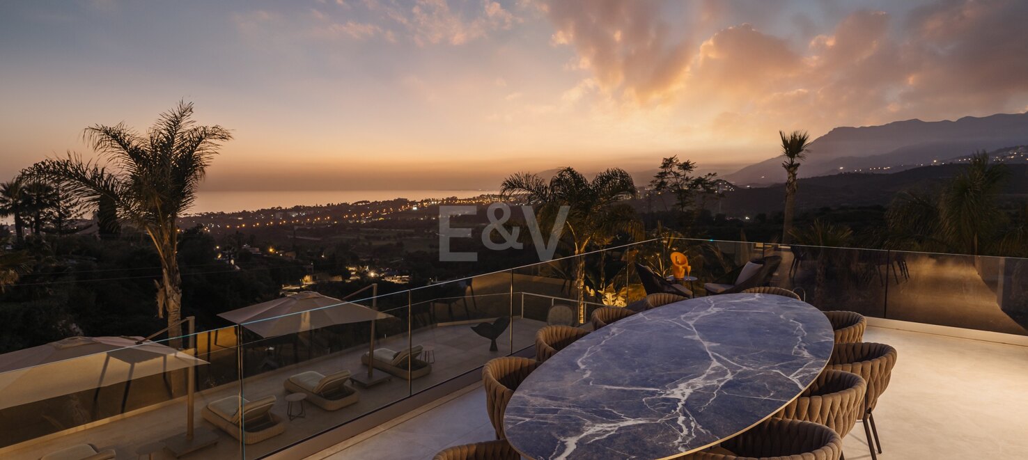 Villa with Breath-taking Views in El Rosario