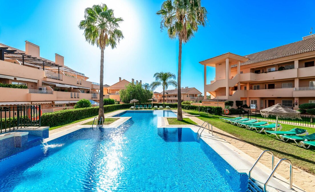 Spacious 3 Bedroom Apartment in Elviria