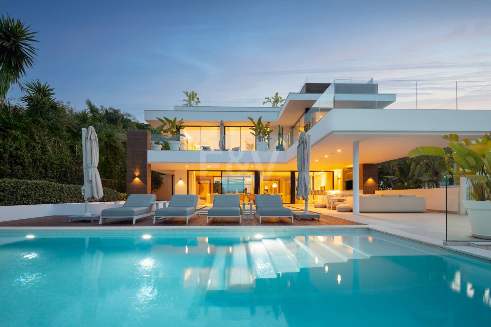 Stunning Modern Villa in Las Brisas with Breathtaking La Concha Views