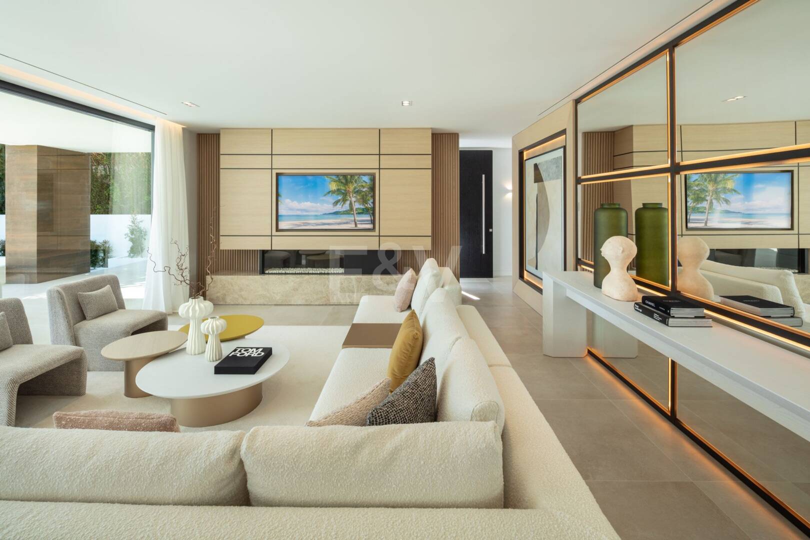 Stunning Modern Villa i Las Brisas med Breathtaking La Concha Utsikt