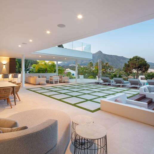 Stunning Modern Villa i Las Brisas med Breathtaking La Concha Utsikt