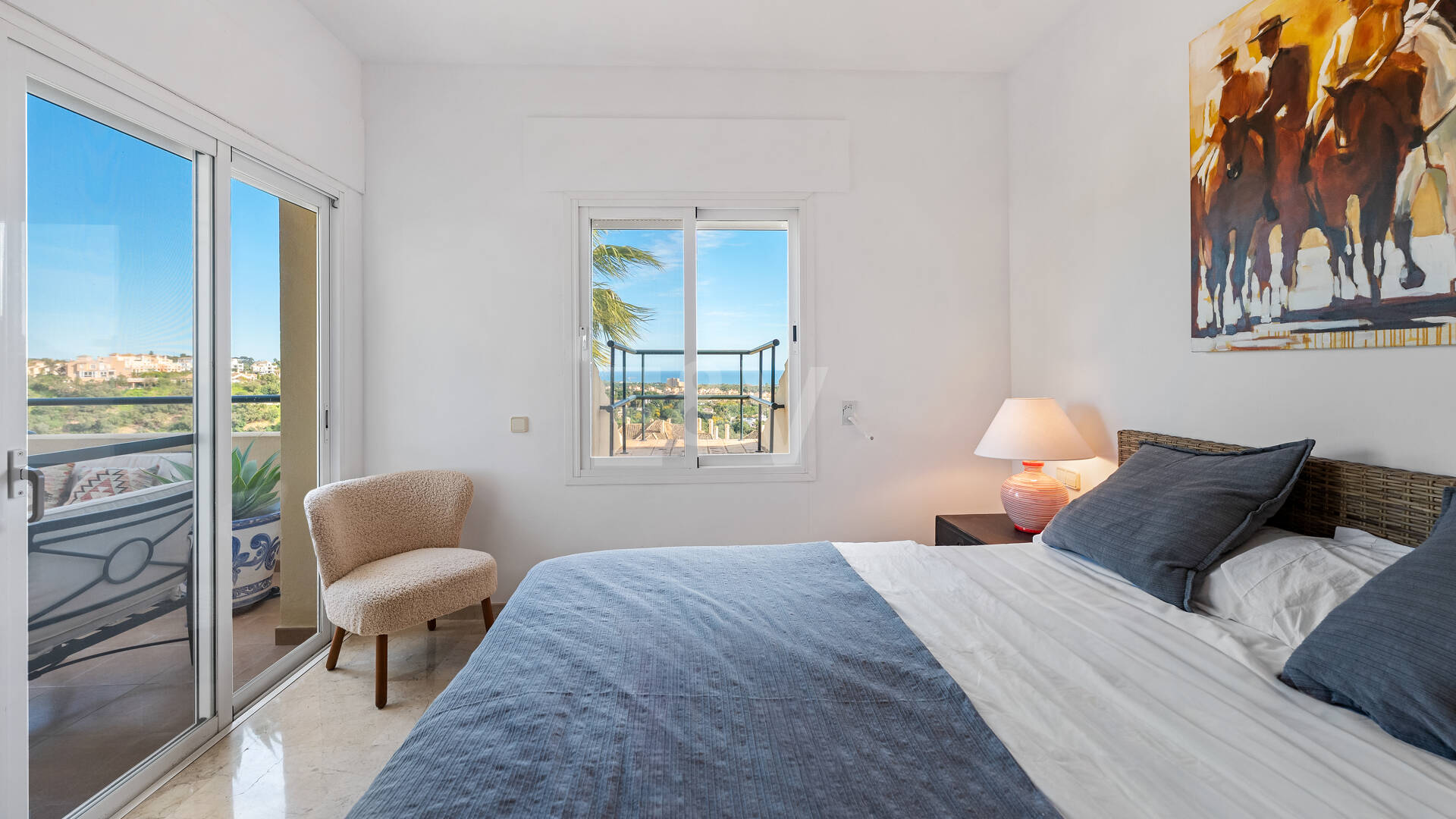 Penthouse with spectacular views of the sea, golf course, and nature