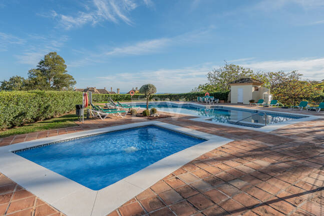 Penthouse with spectacular views of the sea, golf course, and nature