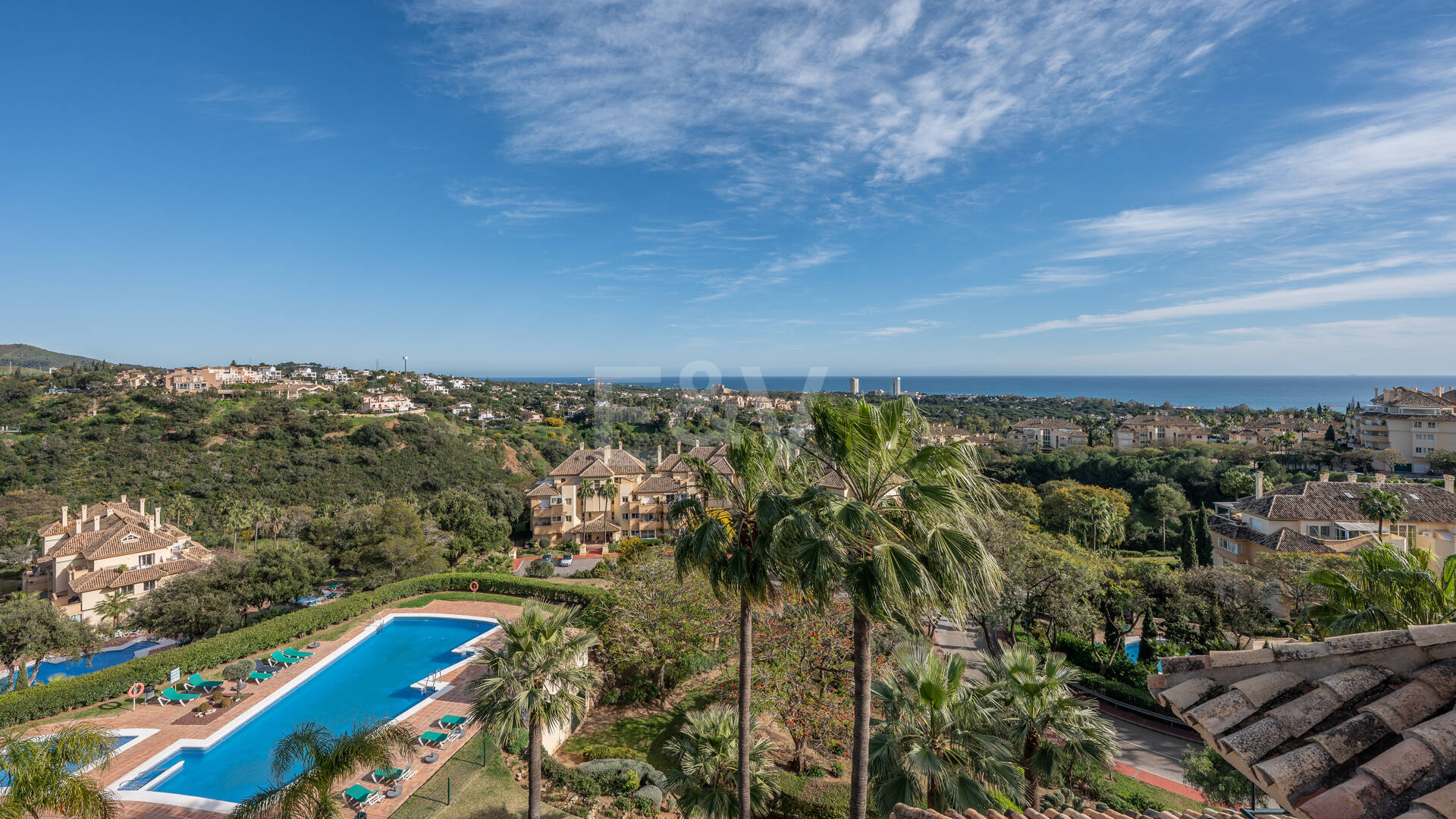 Penthouse with spectacular views of the sea, golf course, and nature