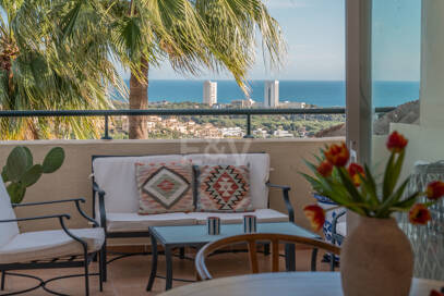 Penthouse with spectacular views of the sea, golf course, and nature