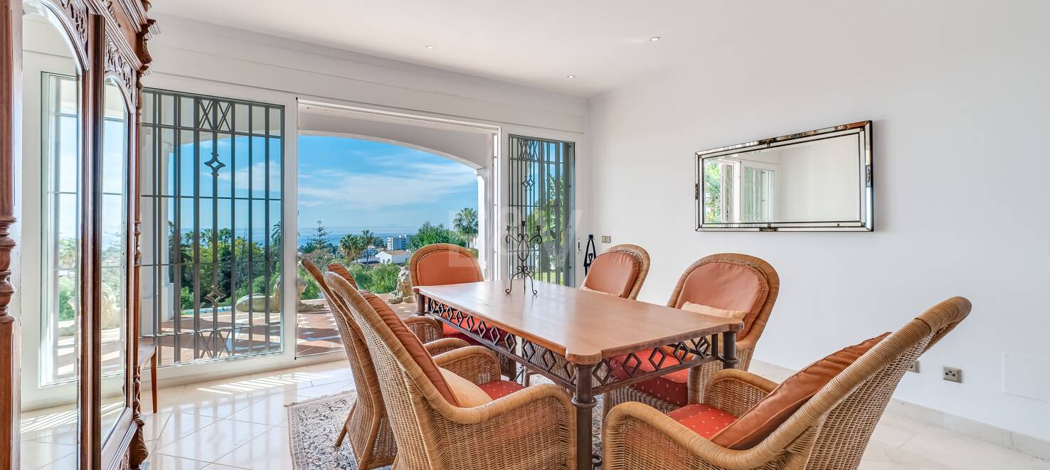 Andalusisk stil Villa i Rio Real med fantastisk utsikt