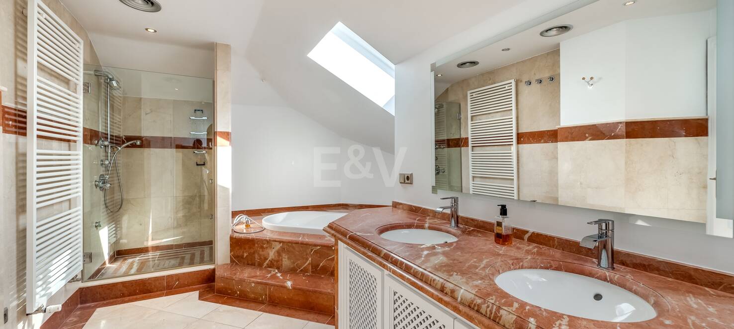 Andalusisk stil Villa i Rio Real med fantastisk utsikt