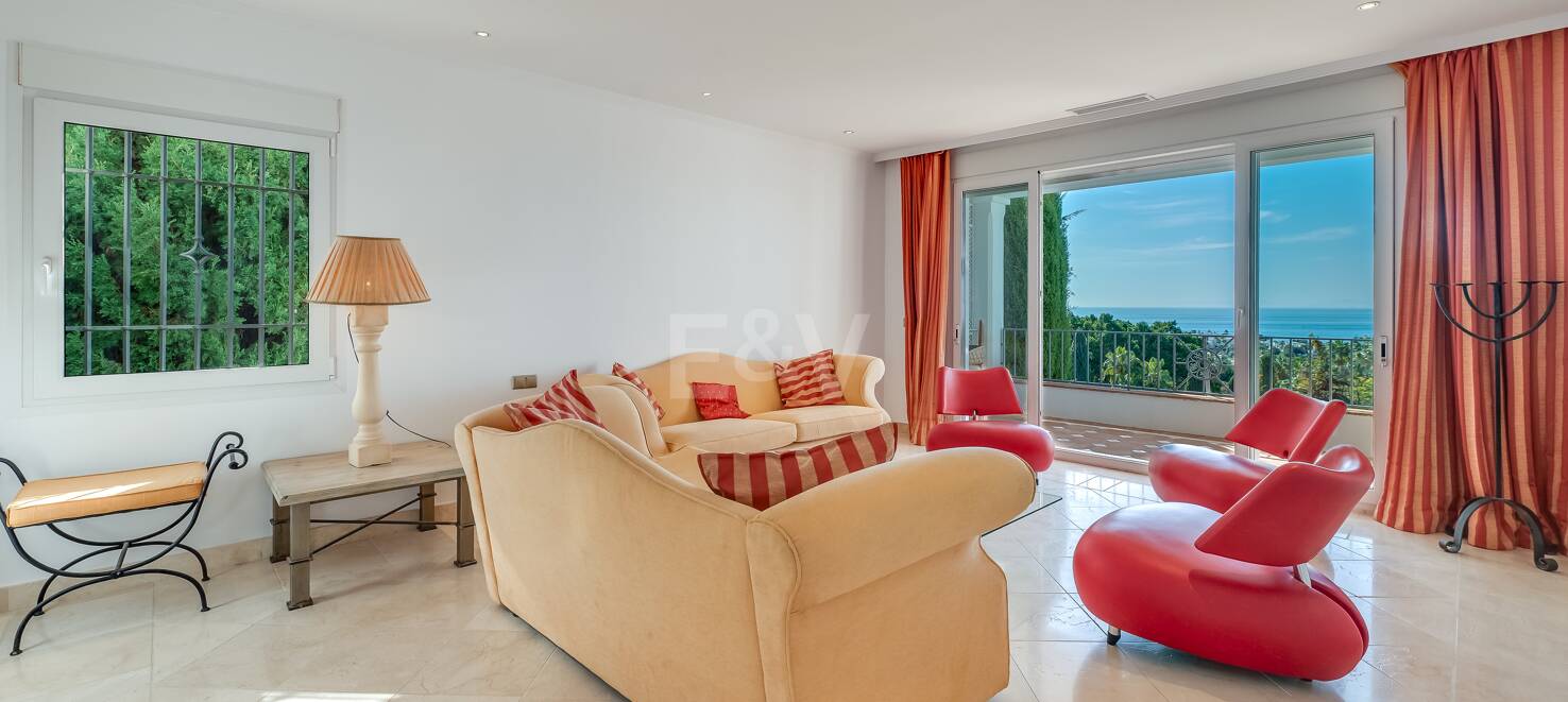 Andalusisk stil Villa i Rio Real med fantastisk utsikt