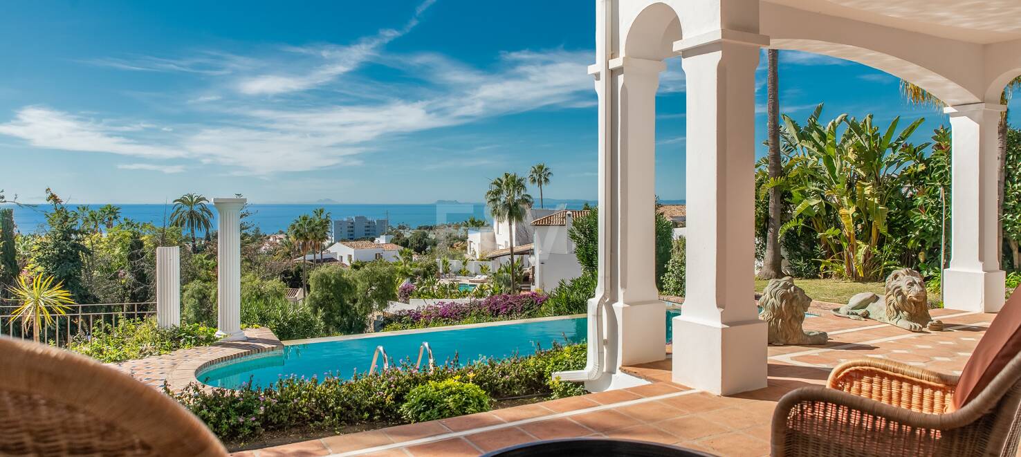 Andalusisk stil Villa i Rio Real med fantastisk utsikt