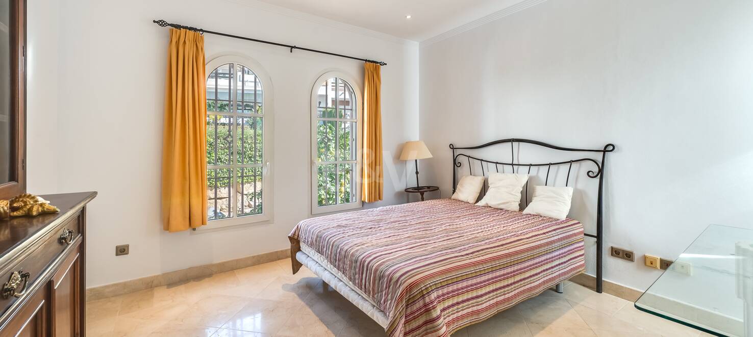 Andalusisk stil Villa i Rio Real med fantastisk utsikt