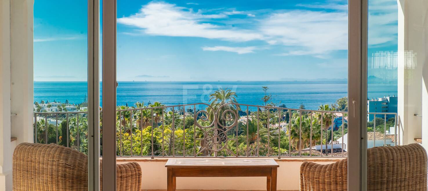 Andalusisk stil Villa i Rio Real med fantastisk utsikt