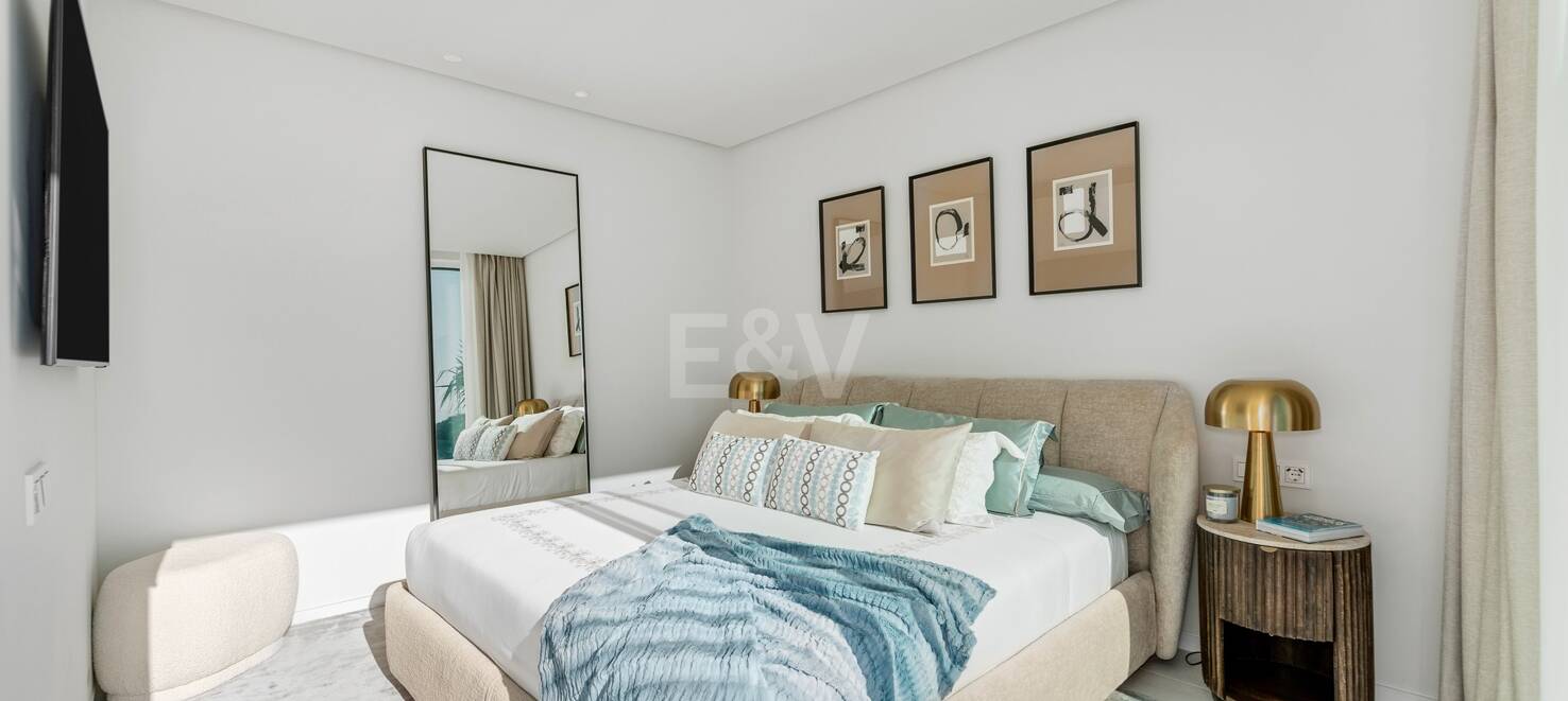 Luxury Penthouse with Stunning Sea Views in Palo Alto