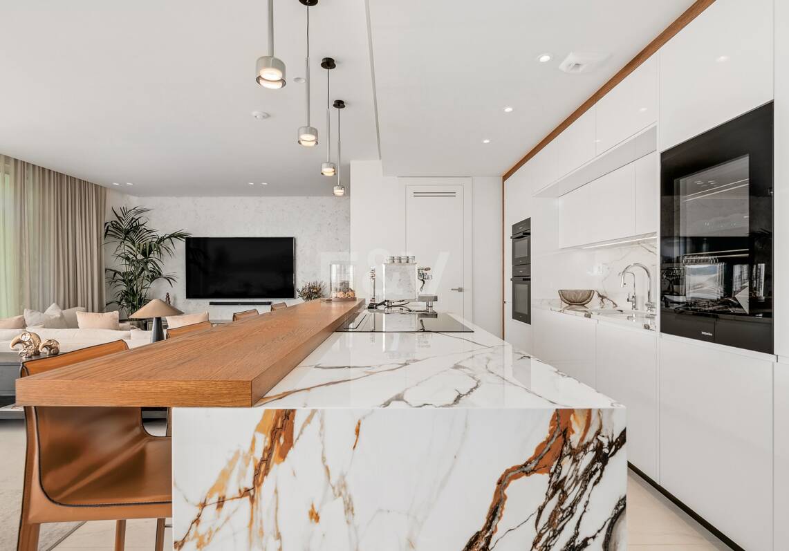 Luxury Penthouse with Stunning Sea Views in Palo Alto Marbella