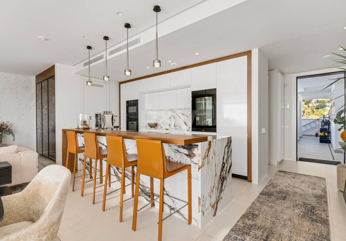 Luxury Penthouse with Stunning Sea Views in Palo Alto Marbella