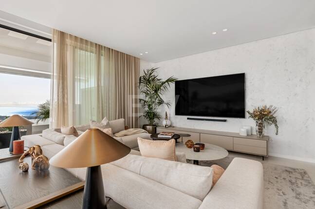 Luxuriöses Penthouse mit atemberaubendem Meerblick in Palo Alto