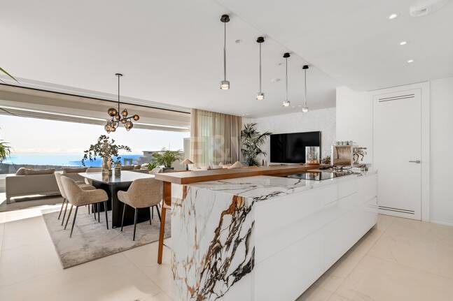 Luxuriöses Penthouse mit atemberaubendem Meerblick in Palo Alto