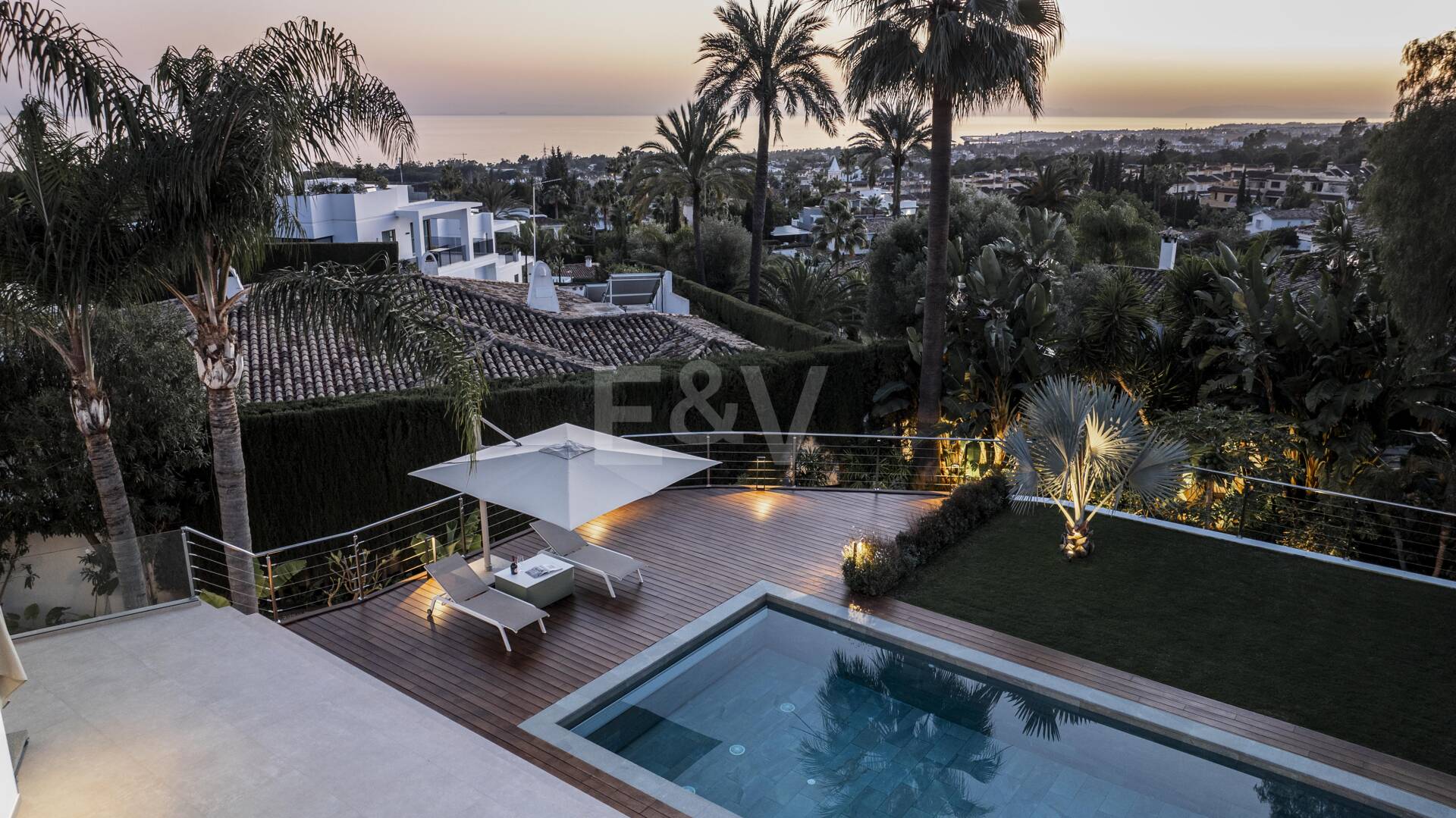 South-Facing Villa with Panoramic Sea Views in Marbella’s Golden Mile