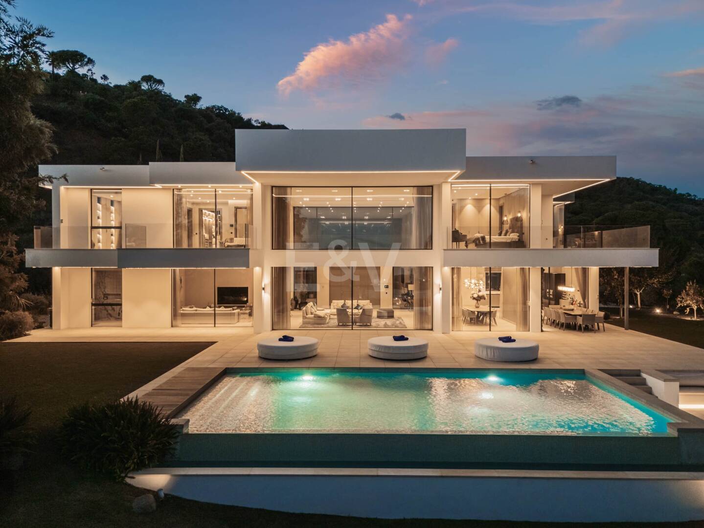 Elegant lyx Villa i El Madroñal med hisnande havsutsikt